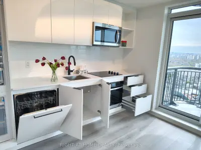 1185 Dupont Street 2411, Toronto W02, On M6h 0g5