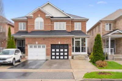 5727 Keldrew Avenue, Mississauga, On L5m 7b9