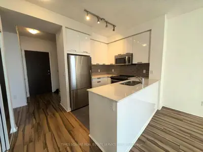 75 Eglinton Avenue W 1908, Mississauga, On L5r 0e5