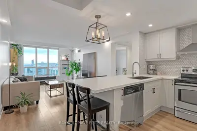 185 Legion Road N Road 1816, Toronto W06, On M8y 0a1