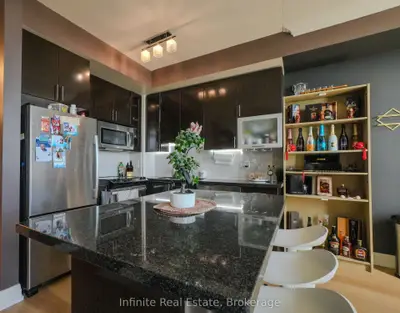 1060 Sheppard Avenue W Ph4, Toronto W05, On M3j 0g7