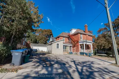 2 David Street, Brampton, On L6x 1j1