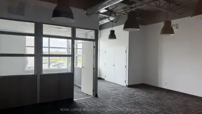 3465 Rebecca Street 213, Oakville, On L6l 0h3
