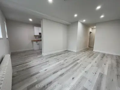 259 Lakeshore Road E 1, Mississauga, On L5g 1g8