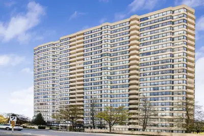 400 Webb Drive 606, Mississauga, On L5b 3z7