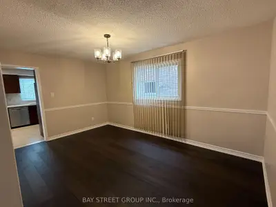 4497 Longmoor Road Room 3, Mississauga, On L5m 4h6