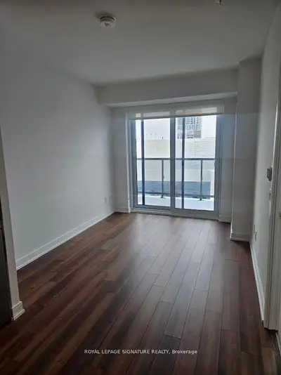 30 Samuel Wood Way 2307, Toronto W08, On M9b 0c9