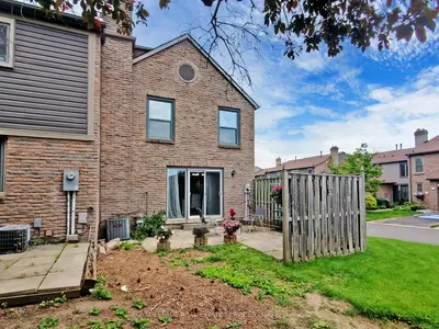 4111 Arbour Green Drive 42, Mississauga, On L5l 2z2
