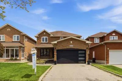 3549 Redmond Road, Mississauga, On L5b 3t9