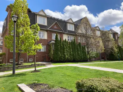730 Neighbourhood Circle 4, Mississauga, On L5b 0b3