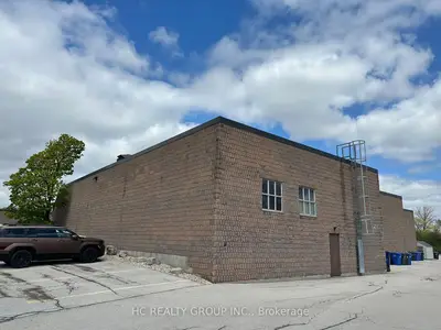 504 Iroquois Shore Road 8, Oakville, On L6h 3k4