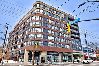11 Superior Avenue 907, Toronto W06, On M8v 0a7