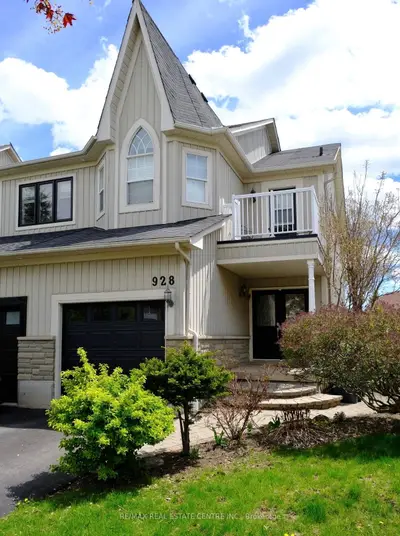 928 Golden Farmer Way, Mississauga, On L5n 1b4