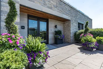 10 Maple Grove Drive 26, Oakville, On L6j 0e1