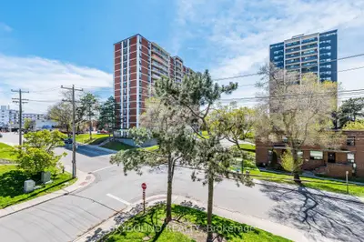 15 N Elizabeth Street N 305, Mississauga, On L5g 2z3