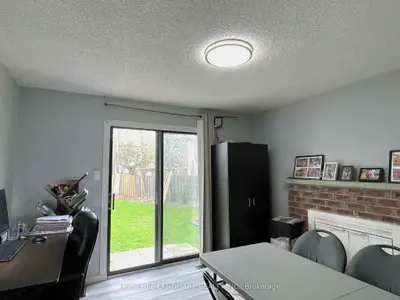 4058 Fuchsia Place Mainfloor, Mississauga, On L5c 3s9