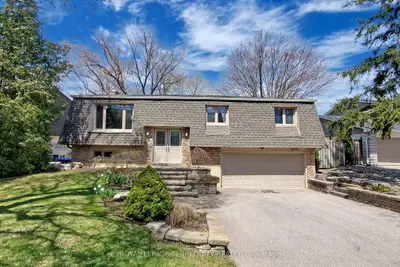 2055 Waters Edge Drive, Oakville, On L6l 1a3