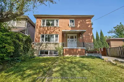 40 Dominion Road, Toronto W06, On M8w 1j7