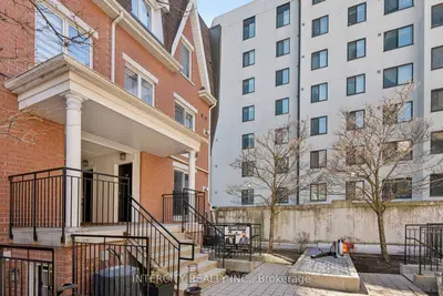 10 Laidlaw Street 741, Toronto W01, On M6k 1x2