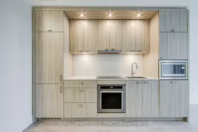 858 Dupont Street 622, Toronto W02, On M6g 0c1