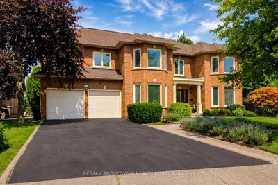 1471 The Links Drive, Oakville, On L6m 2p2