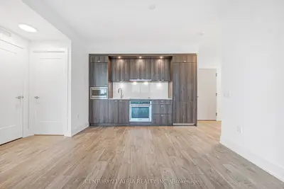 858 Dupont Street 637, Toronto W02, On M6g 0c1