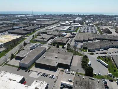 14 Connell Court, Toronto, On M8z 1e7