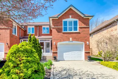 2294 Dale Ridge Drive, Oakville, On L6m 3l5