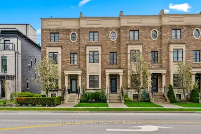 216 Rebecca Street, Oakville, On L6k 1j9