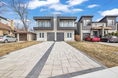 25a Pine Avenue N, Mississauga, On L5h 2p9