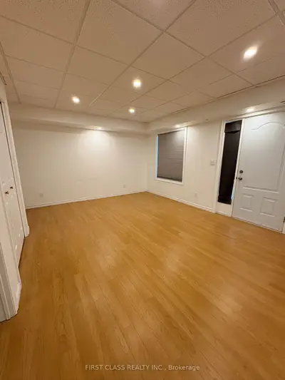 3051 Finch Avenue 59, Toronto W05, On M9m 0a6