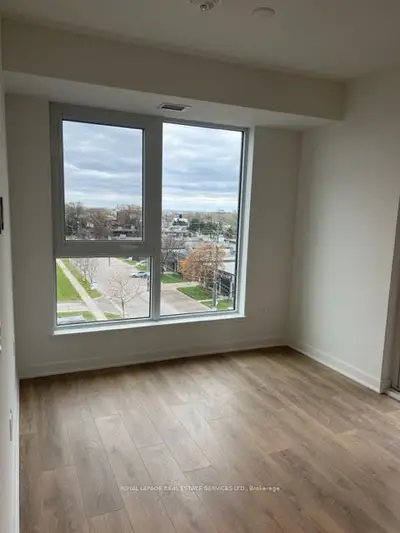 #412 1037 The Queensway, Toronto W08, On, M8z 0h5