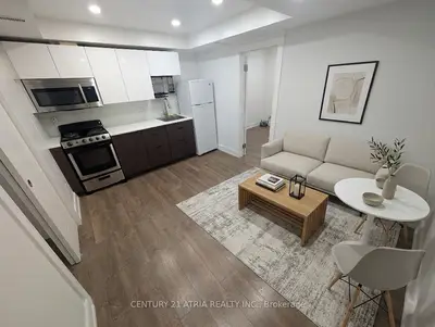678 Tretheway Drive E 1, Toronto W04, On M6m 4c4