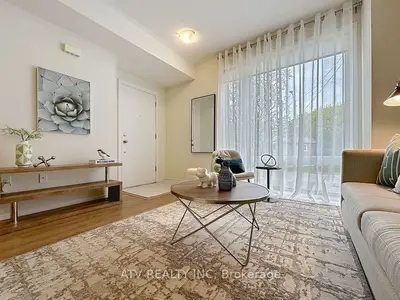26 Fieldway Road 35, Toronto W08, On M8z 0e3