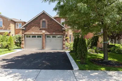 2074 Brays Lane, Oakville, On L6m 2s6