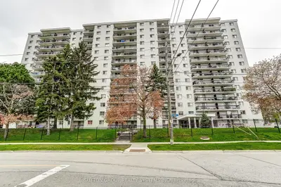 1100 Caven Street 1211, Mississauga, On L5g 4n3