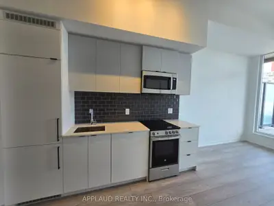 285 Dufferin Street 510, Toronto W01, On M6k 1z7