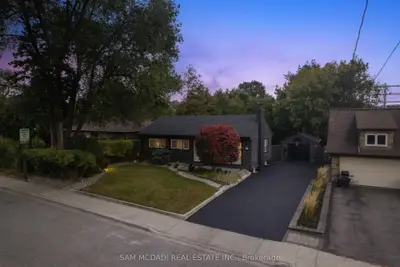 1140 Halliday Avenue, Mississauga, On L5e 1p9