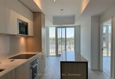 220 Missinnihe Way 424, Mississauga, On L5h 0a9