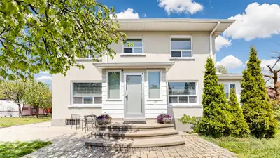 114 Rosemount Avenue, Toronto W03, On M6h 3h2