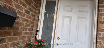 6 Albemarle Court, Brampton, On L6z 1r4