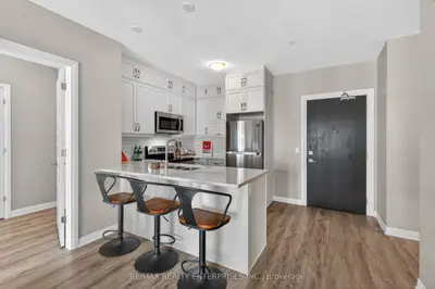 102 Grovewood Common 510, Oakville, On L9h 0x2