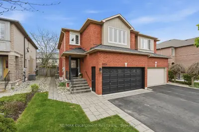 2124 Glenhampton Road, Oakville, On L6m 3x1