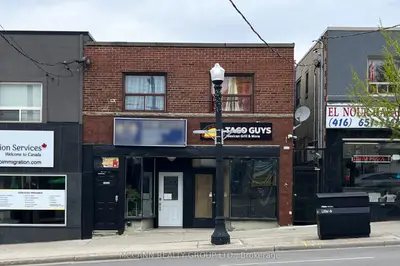 2544 Eglinton Avenue W, Toronto W04, On M6m 1t1