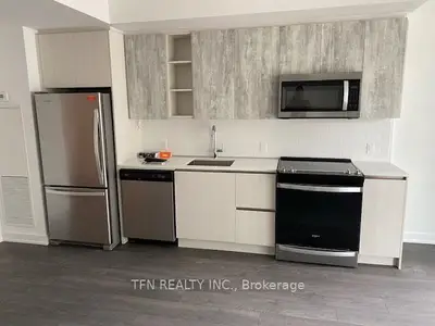 251 Manitoba Street 106, Toronto W06, On M8y 0b3