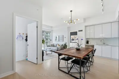 10 Park Lawn Road 4310, Toronto, On M8v 0h9