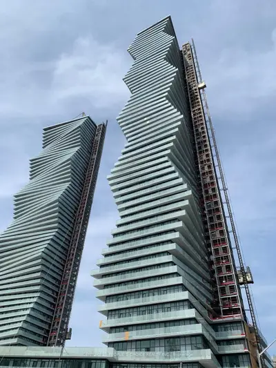 3900 Confederation Parkway 2607, Mississauga, On L5b 0m3