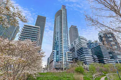 59 Annie Craig Drive 1004, Toronto W06, On M8v 0c4