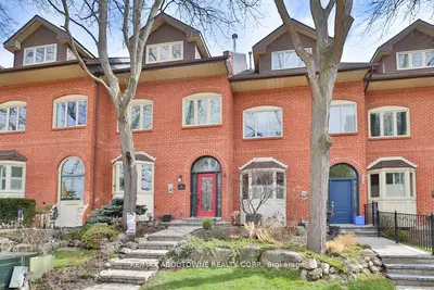 45 Tradewind Drive, Oakville, On L6l 6k9
