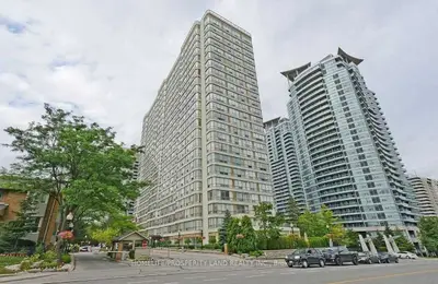55 Elm Drive W 1813, Mississauga, On L5b 3z3